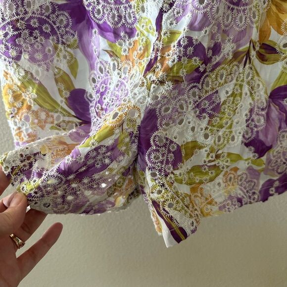 Adelyn Rae Anthropologie Gina Floral Print Embroidered Eyelet Romper Size S - Picture 8 of 14